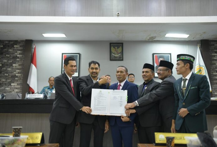 Gubernur dan DPRA Sahkan APBA Perubahan 2025