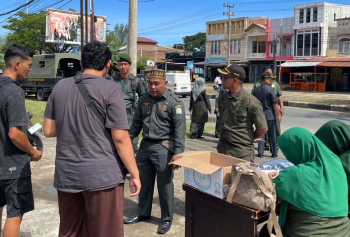 Satpol PP dan WH Aceh Besar Gelar Razia Gabungan Busana Islami