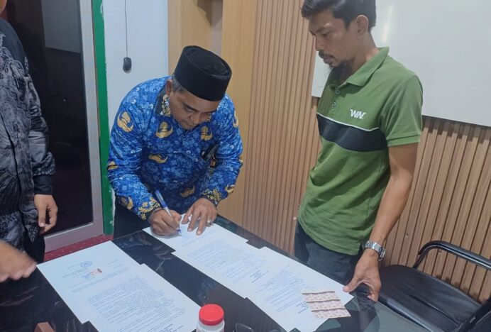 Kepala MAN 4 Aceh Besar Tanda Tangani MoU Program MBG untuk Siswa