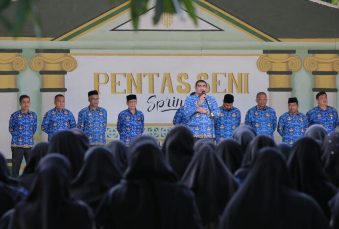 Pimpin Upacara Rutin, Yahwa: Tunjukkan Kemenag Itu Ada, Layani Umat dengan Optimal