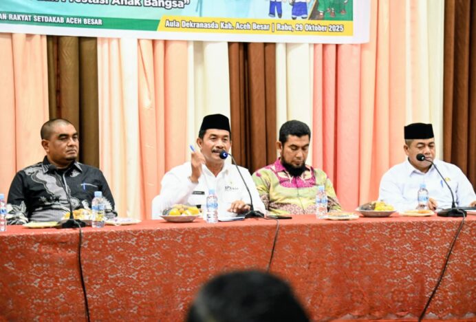 Wabup Aceh Besar Buka Sosialisasi UKS Madrasah dan Dayah