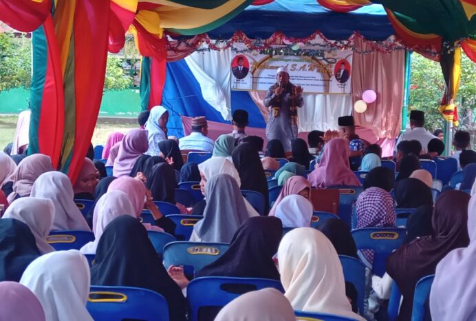 MIN 18 Aceh Besar Hidupkan Semangat Cinta Rasul lewat Peringatan Maulid