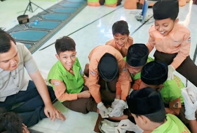 Sinergi MPD Banda Aceh dan Komunitas Dokter Wujudkan Sekolah Berdaya Lewat Edukasi Pertolongan Pertama