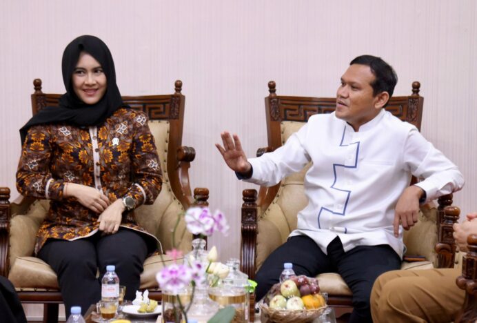 Wagub Aceh Sambut Kedatangan Wakil Menteri Kependudukan dan Pembangunan Keluarga