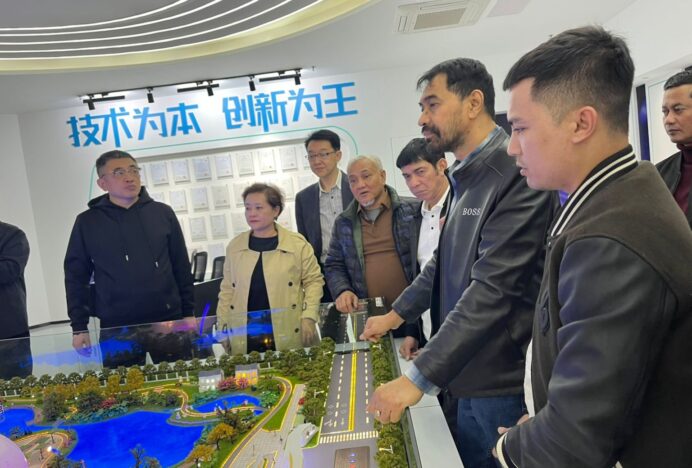 Gubernur Aceh Kunjungi Peternakan Telur Terbesar di Henan Cina