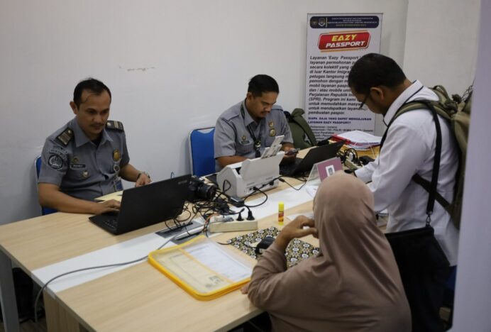 Imigrasi Banda Aceh Sukses Gelar Layanan Eazy Passport di UIN Ar-Raniry