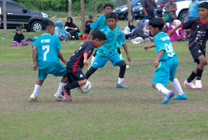 40 Tim Mulai Berlaga Sepak Bola Usia Dini Meriahkan HUT ke-13 Media Pos Aceh