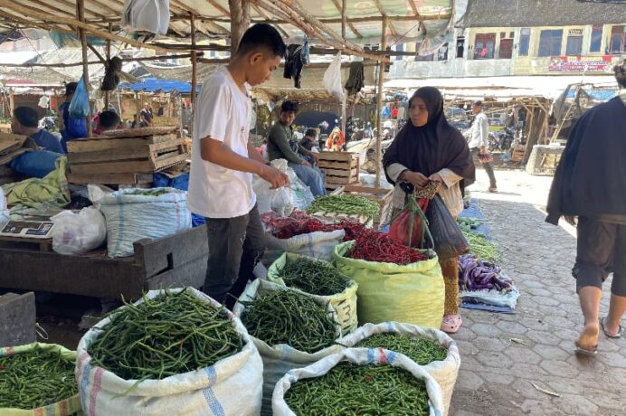 Harga Cabai Merah Bertahan di Rp 85 Ribu per Kilogram