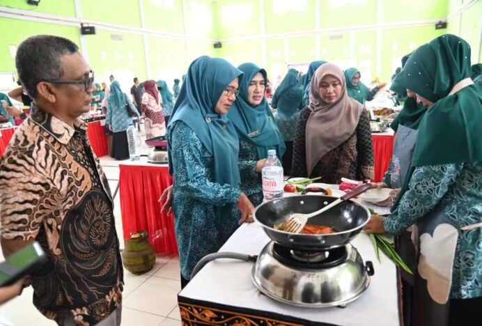 Kampanyekan Gemarikan, Hj Nurul Fazli Buka Lomba Cipta Menu Masak Serba Ikan se-Aceh Besar