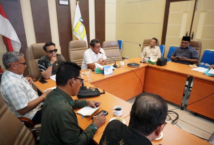 Sekdakab Aceh Besar Pimpin Pembahasan Raqan Rencana Induk Pembangunan Kepariwisataan