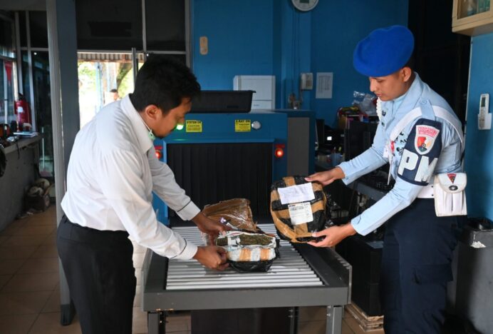 BKO Lanud SIM dan Avsec API Gagalkan Penyelundupan 2.060 Gram Ganja di Bandara SIM