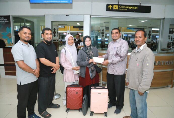 Siswi MAN 3 Aceh Besar Terbang ke Banten untuk Bimbingan OMI Riset Tingkat Nasional