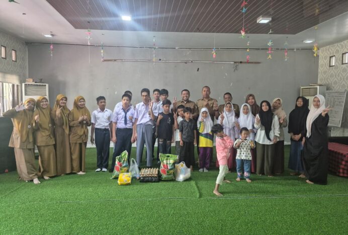 Tim OSIS SLB TNCC Berbagi Sembako di Rumah Singgah Aneuk Nanggroe