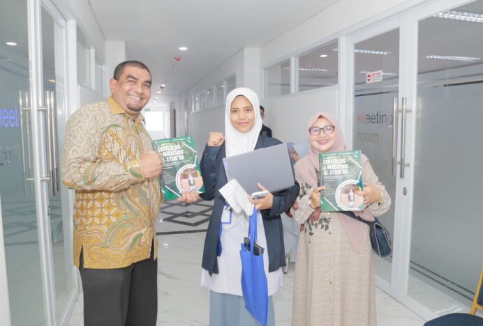 Saifuddin Beri Motivasi Langsung Peserta OMI Riset asal Aceh Besar di Banten