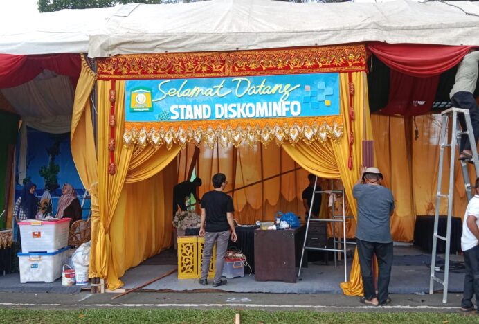 Stand Pameran Pembangunan HUT Aceh Besar Ke-69 Mulai Dibangun