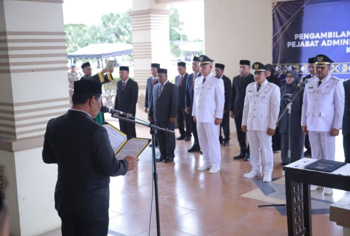 Bupati Aceh Besar Lantik 5 Camat dan 24 Pejabat Administrator