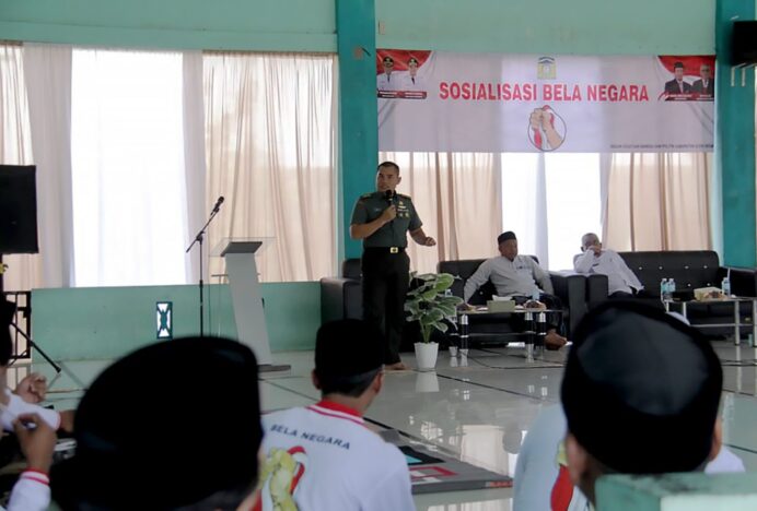 Kasdim 0101/KBA Ajak Santri Wujudkan Bela Negara Nyata