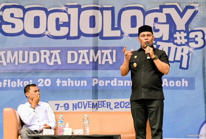 Bupati Aceh Besar Ajak Mahasiswa Isi Perdamaian dengan Pembangunan Nyata