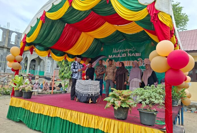 MPD Aceh Besar Lantik Komite Sekolah SDN Neusok Teubalui pada Peringatan Maulid Nabi SAW