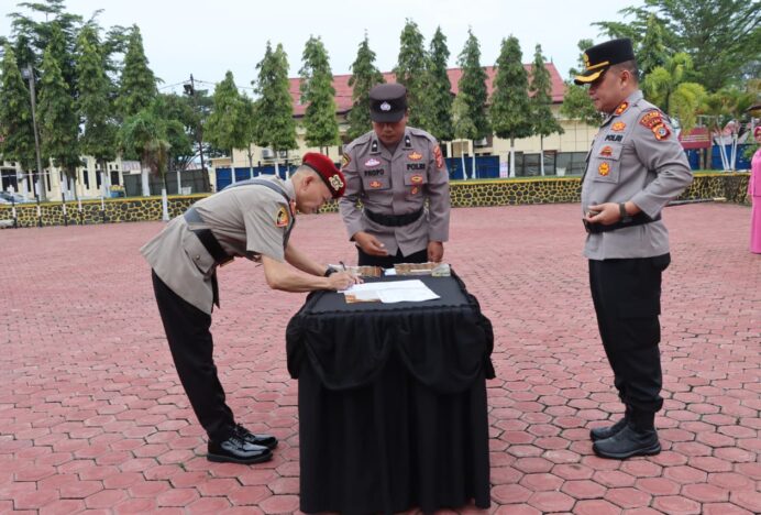 Kapolres Aceh Tamiang Pimpin Sertijab Empat Pejabat Utama dan Dua Kapolsek
