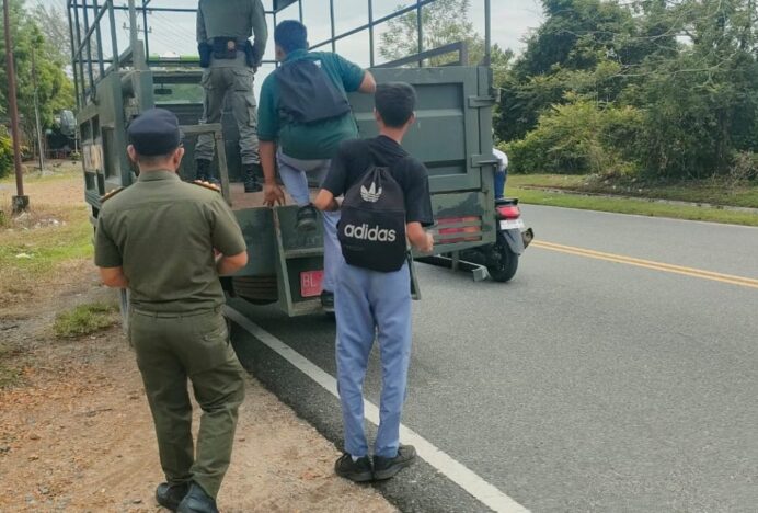 Satpol PP dan WH Aceh Jaya Amankan 7 Siswa Bolos Sekolah