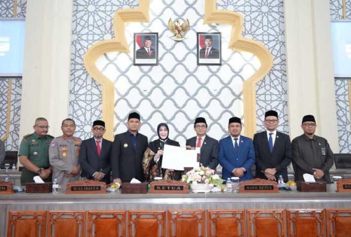 Pemko dan DPRK Banda Aceh Sepakati Raqan APBK 2026