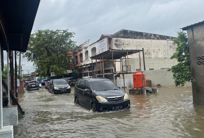 Banjir Kepung Ulee Kareng