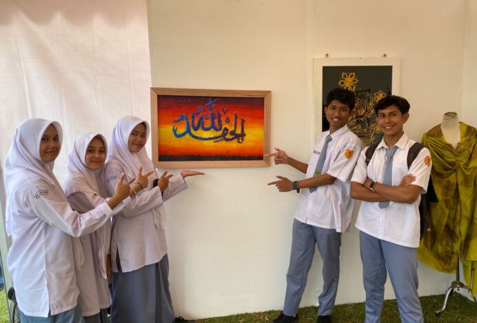 Karya Siswa MAN 1 Aceh Besar Ikut Pameran Memperingati Hari Seni Islam Internasional