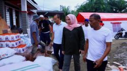 Kak Na Puji Metode Penyaluran Bantuan di Posko Utama Bireuen