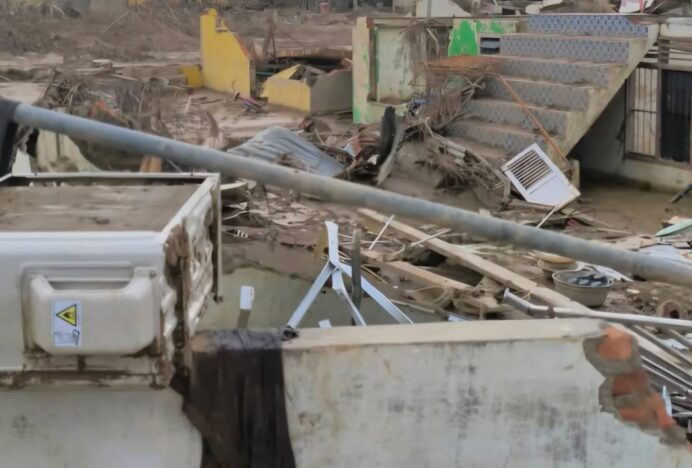 Komdigi-Telkomsel Kirim 100 Genset Bersama 500 HP ke Aceh Tamiang, Bener Meriah dan Gayo Lues