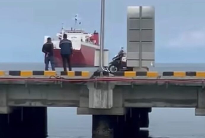Untuk Pertama Kalinya, Mobil Dikirim ke Banda Aceh Via Laut