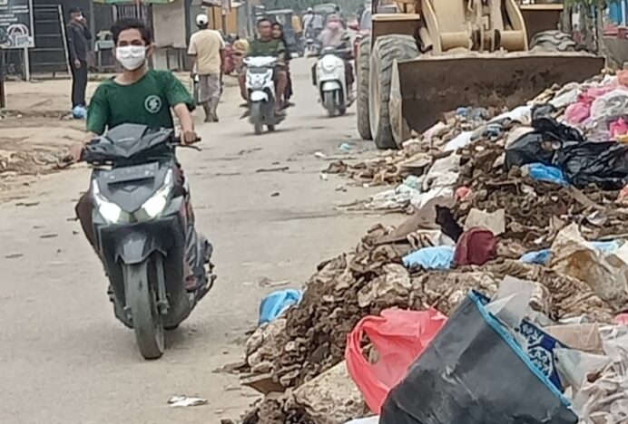 Langsa Terus Bersihkan Sampah dan Tanah Lumpur, Jangan Lupa Pakai Masker