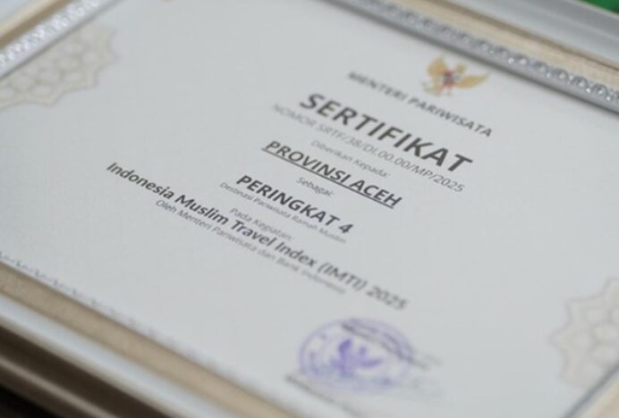 Pemerintah Aceh Raih Dua Penghargaan di Ajang Indonesia Muslim Travel Index 2025