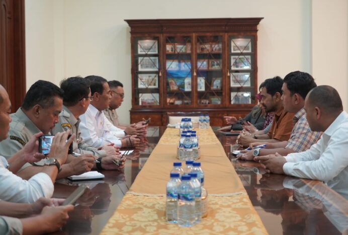 Di Depan Mualem, Mentan Tegaskan Segera Pulihkan Sawah Terdampak Banjir di Aceh