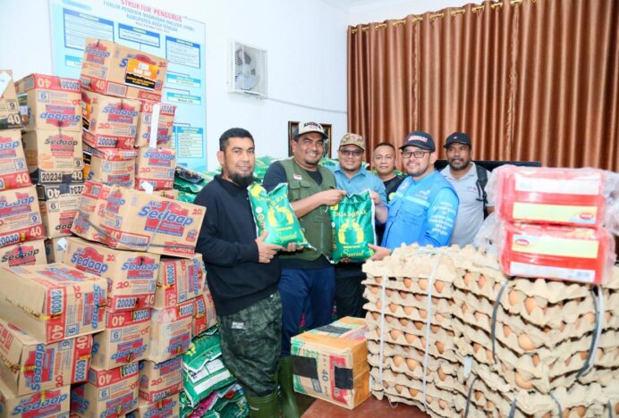 Kemenag Aceh Besar Salurkan 3 Ton Bantuan Banjir Bagi Warga Aceh Tengah