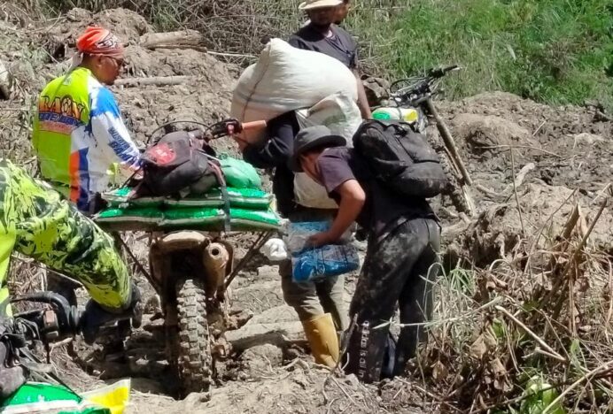 Aksi Heroik Komunitas Trail Aceh Tembus Medan Ekstrem Antar Bantuan ke Daerah Terisolasi 