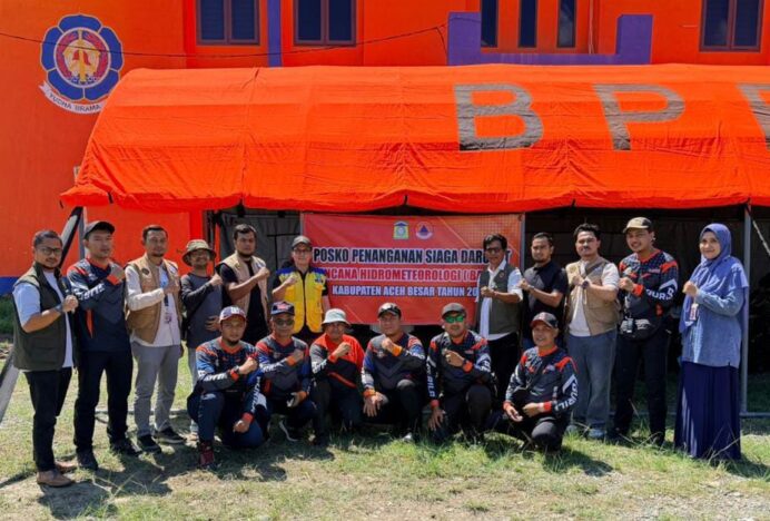 Bandara SIM dan BPBD Aceh Besar Bersinergi Salurkan 100 Paket Bantuan Pasca Banjir dan Longsor