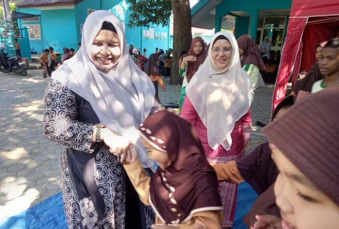 Plt Kadisdikbud Aceh Besar Kunjungi SD Negeri 1 Pagar Air