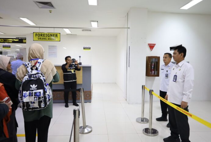 Kakanim Banda Aceh Pantau Kesiapan Layanan Imigrasi di Bandara SIM