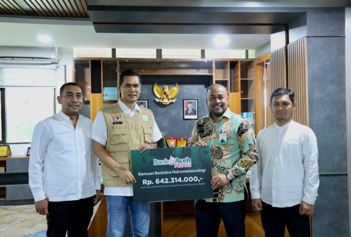 Bank Aceh Salurkan Bantuan “Bank Aceh Peduli” untuk Penanganan Bencana di Aceh