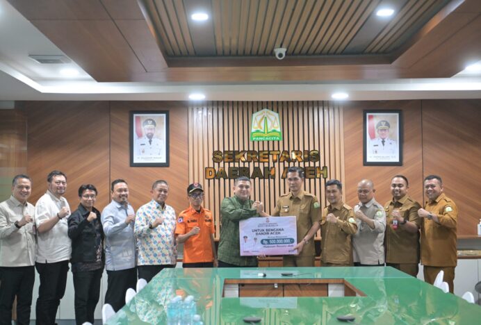 Sekda Aceh Terima Bantuan Solidaritas Pemko Makassar untuk Korban Banjir