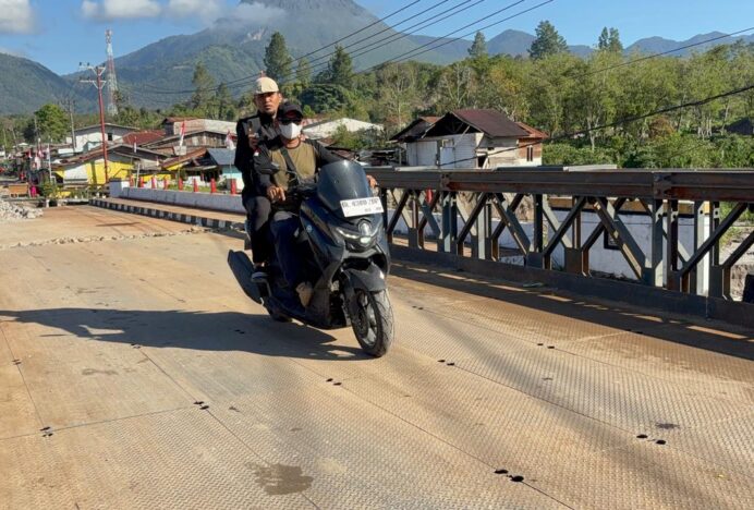 TNI AD Rampungkan Dua Jembatan Bailey di Bener Meriah