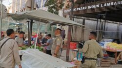 Satpol PP dan WH Aceh Besar Kembali Tertibkan PKL di Pasar Induk Lambaro