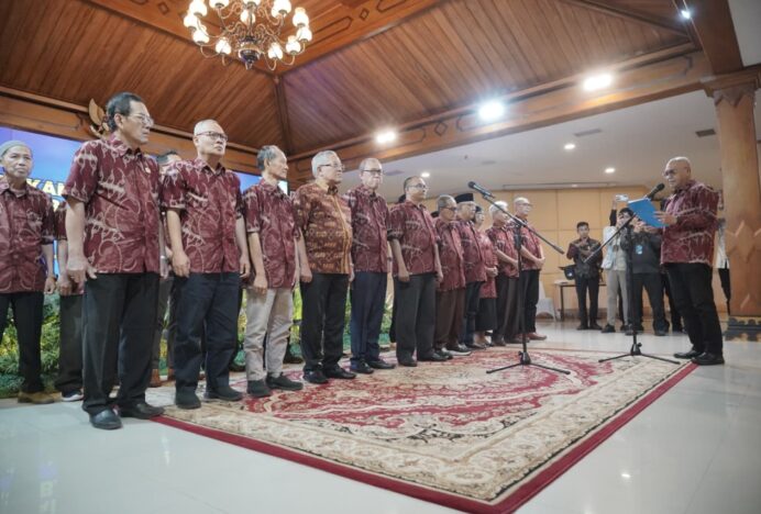 Pengurus PWI DIY 2025–2030 Dilantik di Hadapan Sri Sultan HB X, Tegaskan Etika Pers di Era Viralitas