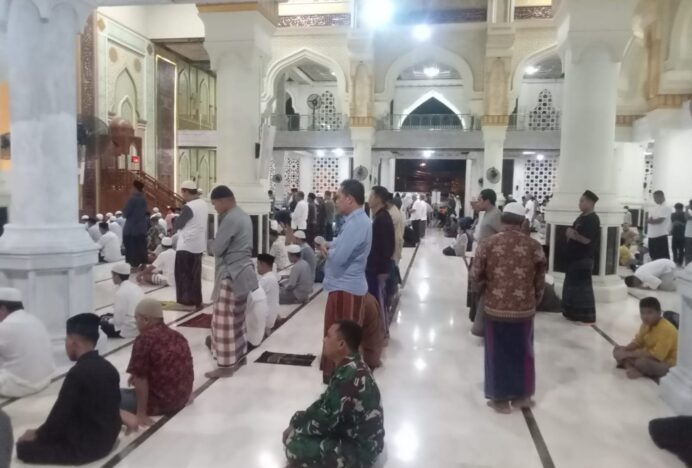 Bangun Kebersamaan Sejak Dini Hari, Koramil 09/Ulee Kareng Gelar Manunggal Subuh
