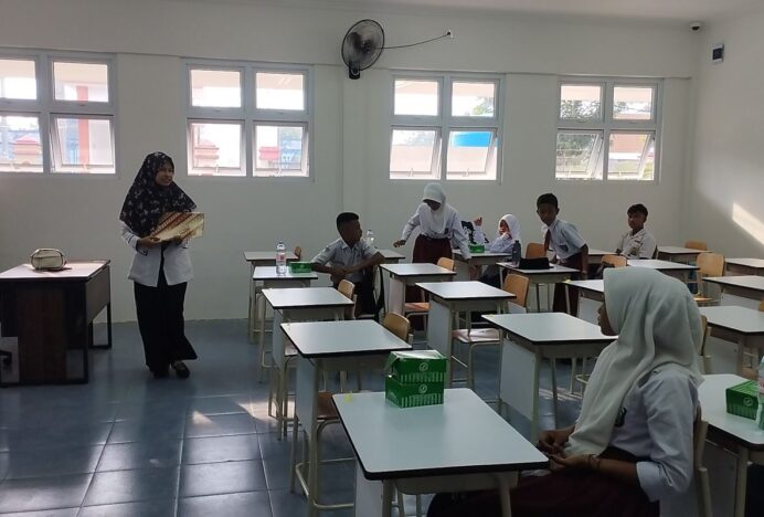 Sekolah Gratis Disiapkan di Daerah Terdampak Bencana Sumatera