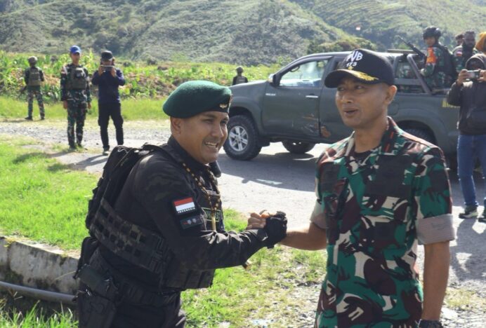 Danrem 173/PVB Kunjungi Satgas Yonif 112/DJ