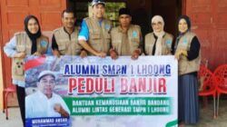 Pembina Alumni SMPN 1 Lhoong Dukung dan Apresiasi Penyaluran Bantuan Kepada Alumni yang Korban Banjir
