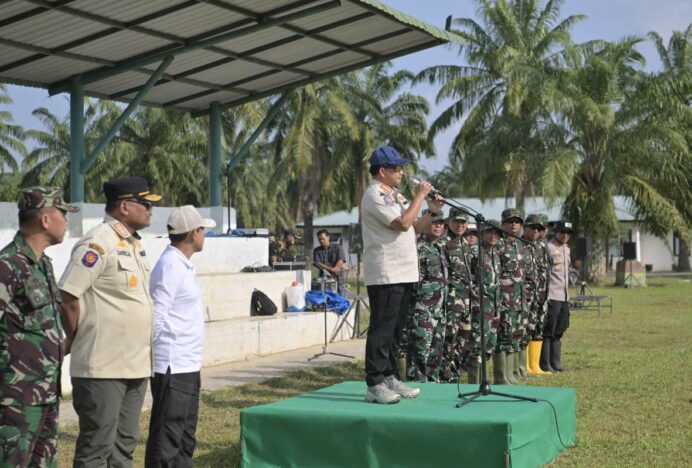 Wagub Aceh Dampingi Mendagri Beri Arahan Taruna dan Serahkan Bantuan Presiden di Aceh Tamiang