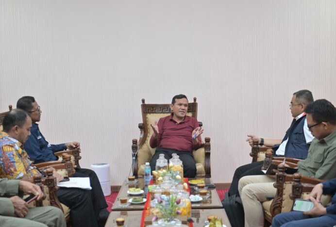 Wagub Aceh Bahas Penanganan Bencana dan Pembangunan Huntara